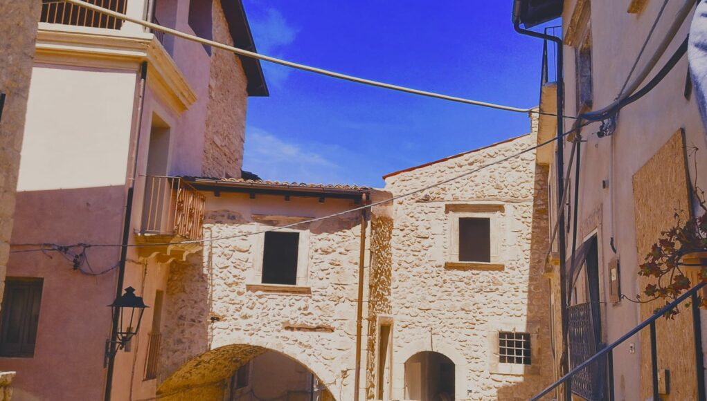 Dai ruderi all’albergo diffuso: il miracolo delle “Vecchie Querce”