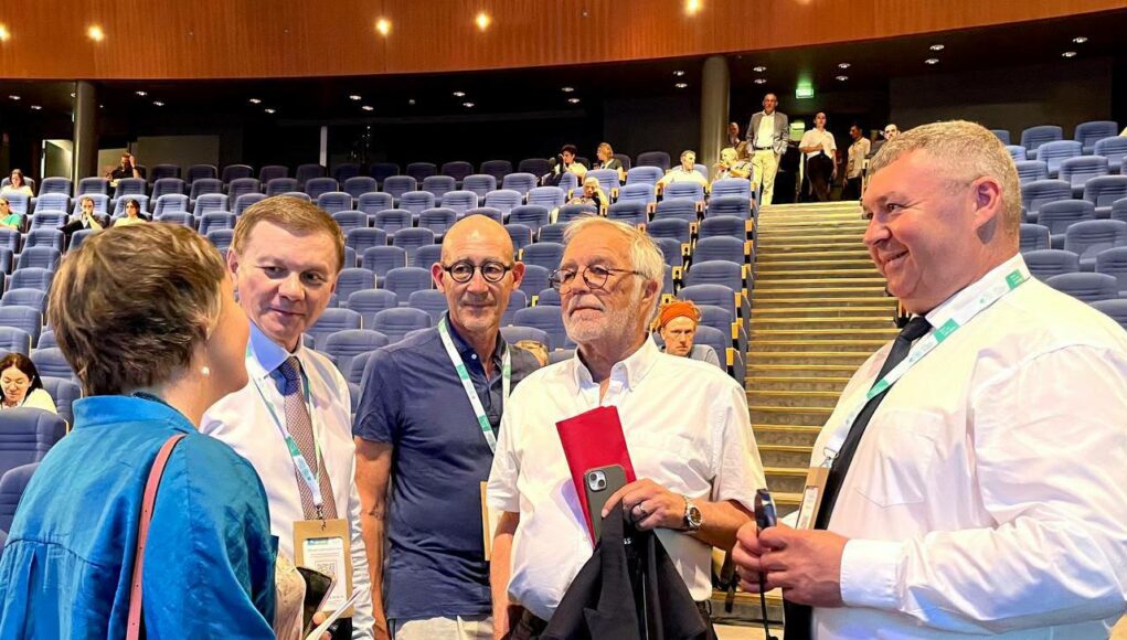 Delegation in Dijon