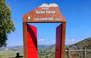 Collepietro, un borgo da scoprire tra biciclette, uncinetto e panorami mozzafiato